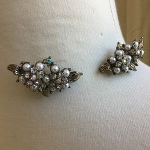 faux pearl rhinestone Statement Cuff earrings